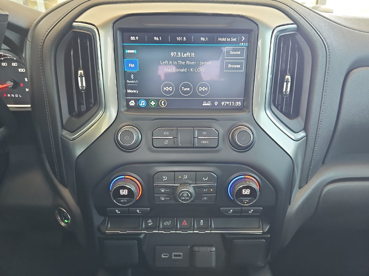 Used 2021 Chevrolet Silverado 1500 LT Trail Boss w/ Bed Protection Package AWD/4WD image 24