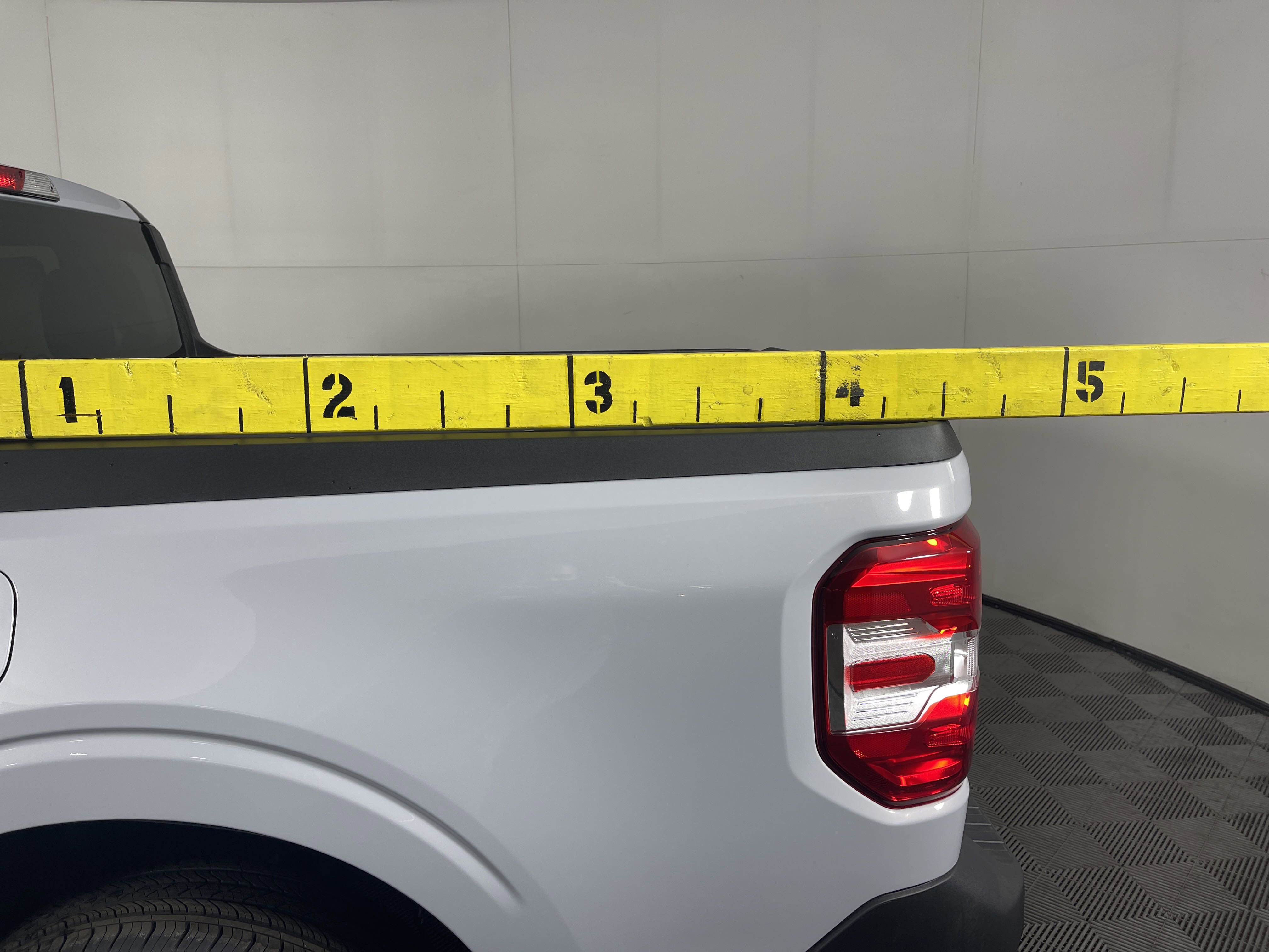 New 2025 Ford Maverick XL image 9