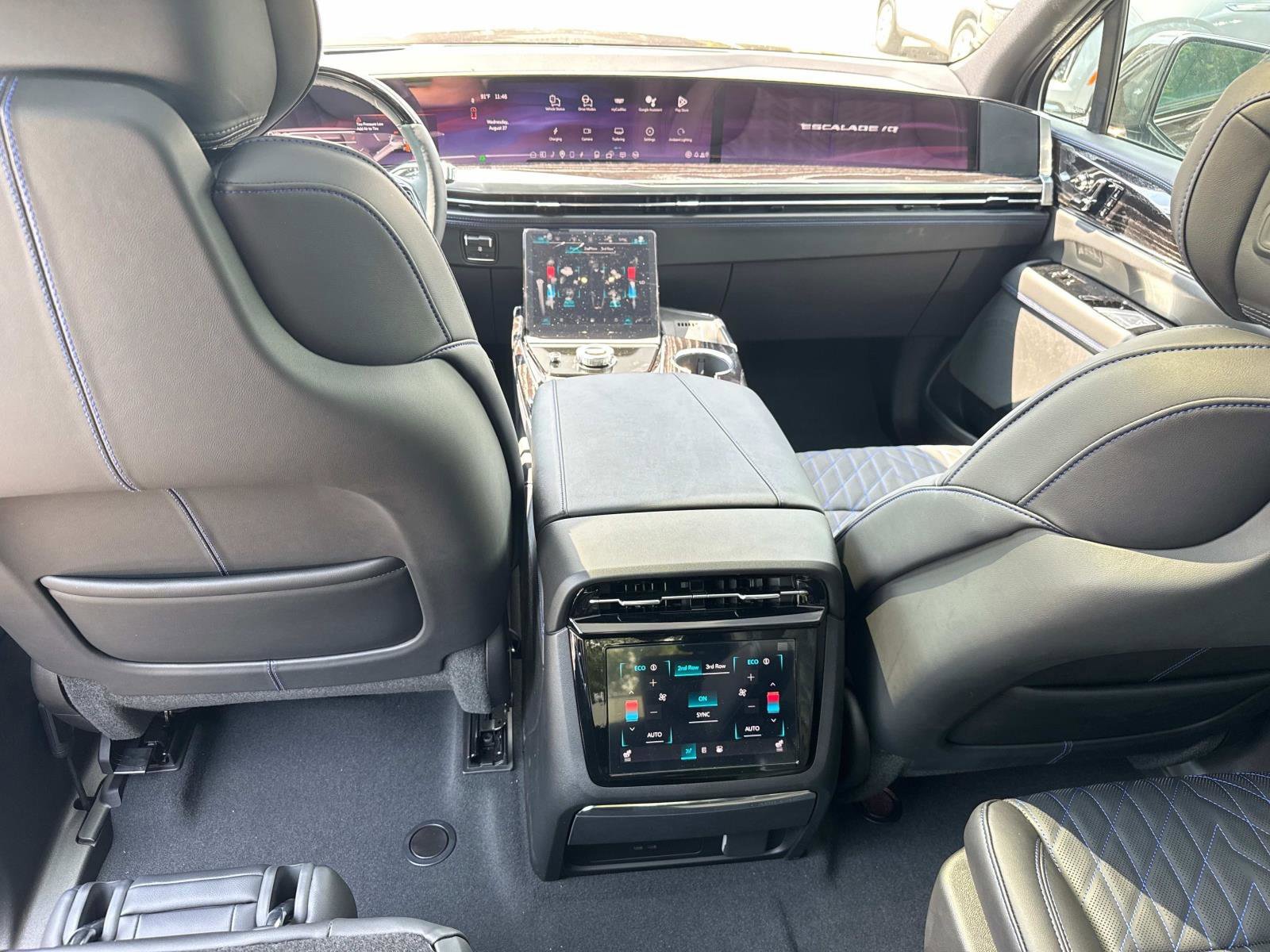 New 2026 Cadillac Escalade IQ Sport 1 w/ LPO, Floor Liner Package image 31