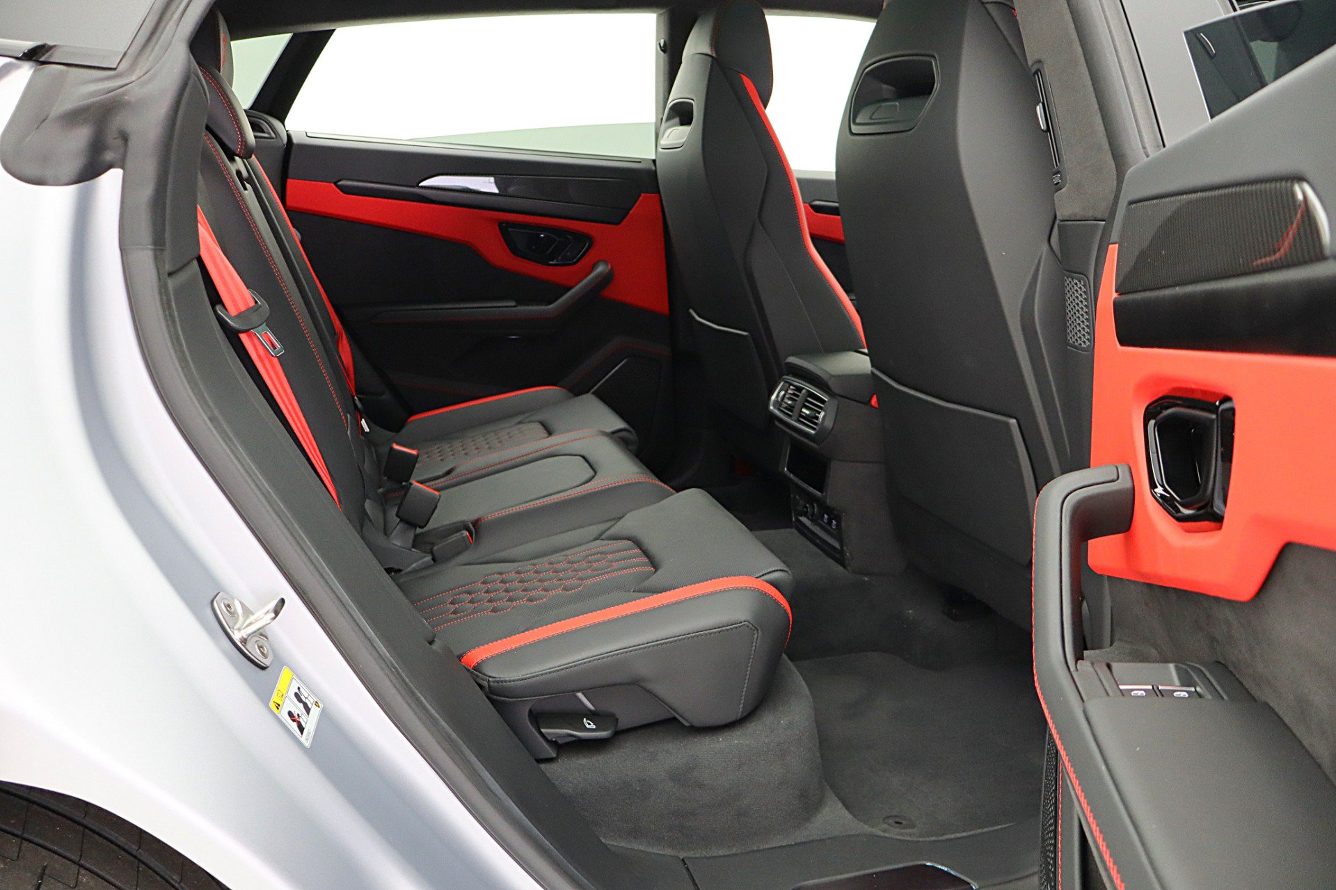 Used 2025 Lamborghini Urus S AWD/4WD image 35