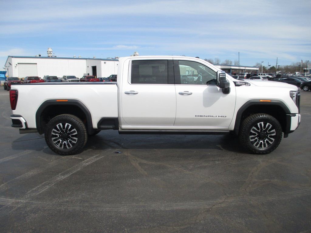 Used 2024 GMC Sierra 2500 Denali Ultimate w/ Max Trailering Package image 5