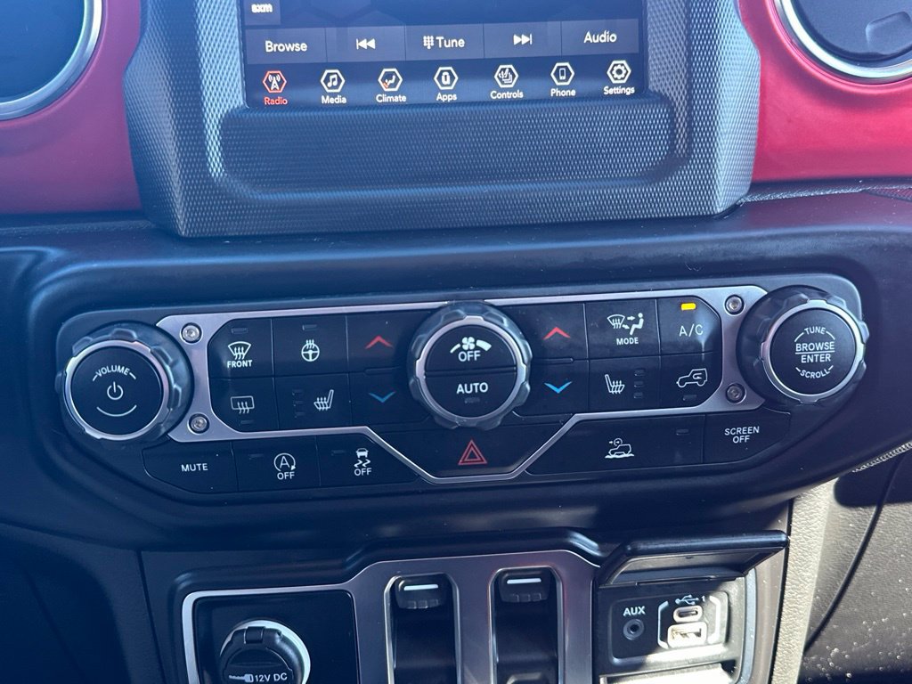 Used 2021 Jeep Wrangler Rubicon w/ Cold Weather Group AWD/4WD image 22