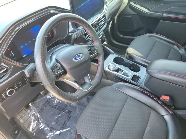 Certified 2024 Ford Escape ST-Line w/ Tech Pack #1 FWD image 13