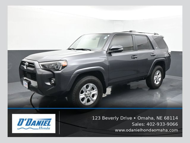 Used 2022 Toyota 4Runner SR5 Premium w/ Moonroof Package AWD/4WD image 1