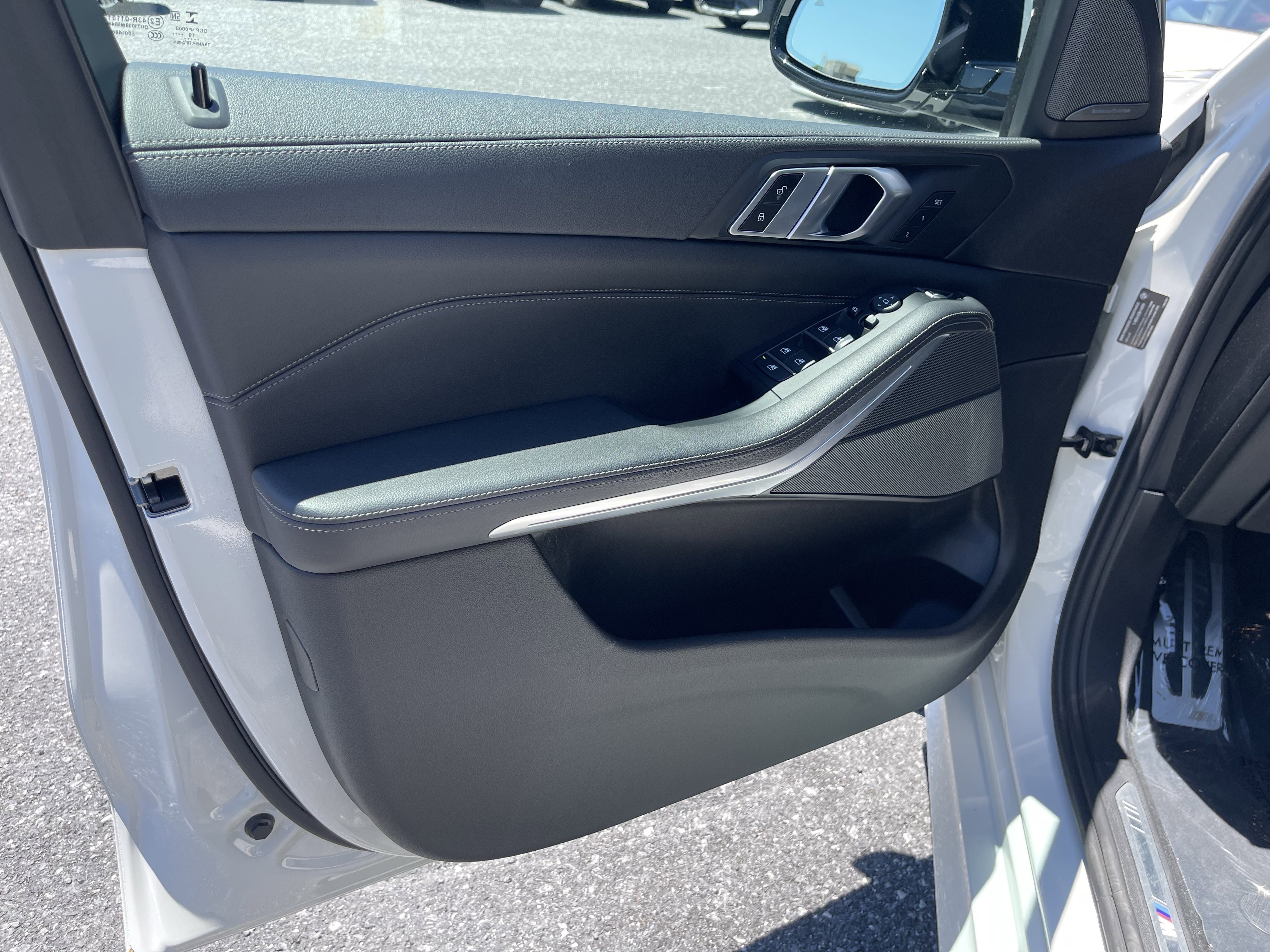 Used 2020 BMW X5 xDrive40i w/ M Sport Package AWD/4WD image 10