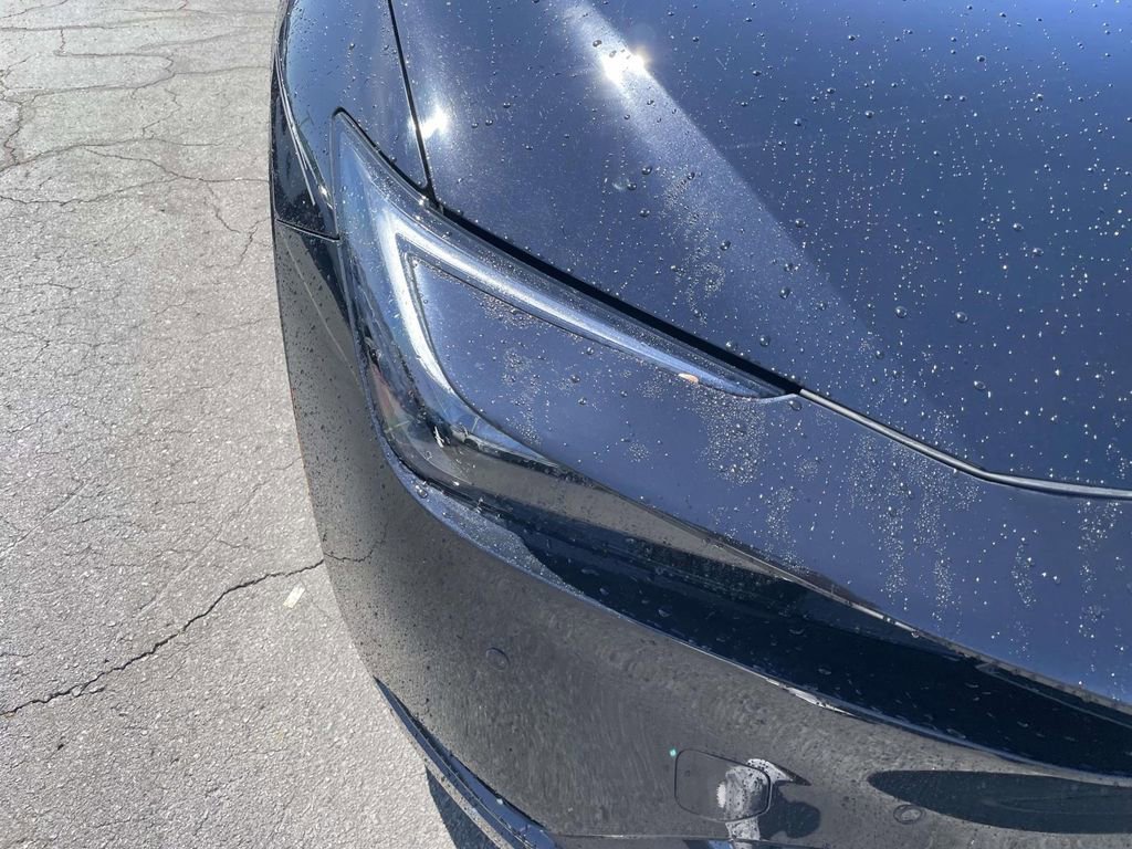 Used 2025 Toyota Prius Plug-In Hybrid image 12