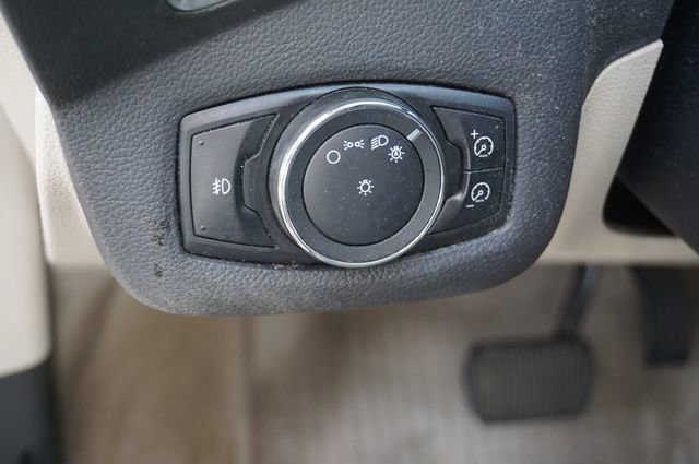 Used 2013 Ford Escape SEL FWD image 29