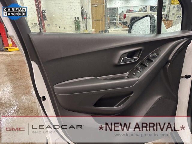 Used 2022 Chevrolet Trax LT w/ Sport Edition image 20