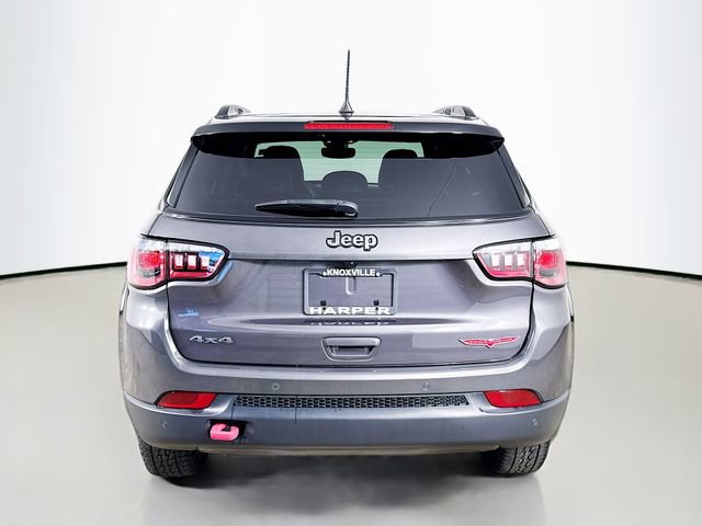 Used 2024 Jeep Compass Trailhawk w/ Sun and Sound Group AWD/4WD image 8