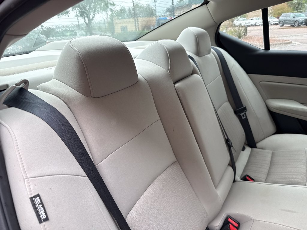 Used 2025 Nissan Altima 2.5 SV FWD image 23
