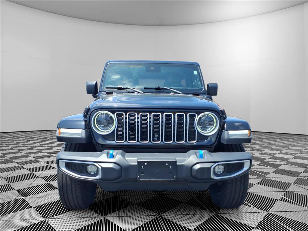 Used 2024 Jeep Wrangler Unlimited Sahara AWD/4WD image 2