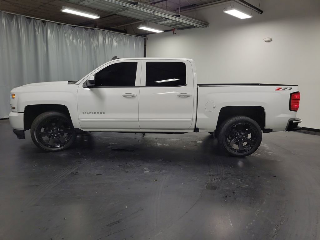Used 2018 Chevrolet Silverado 1500 LT w/ All Star Edition image 6