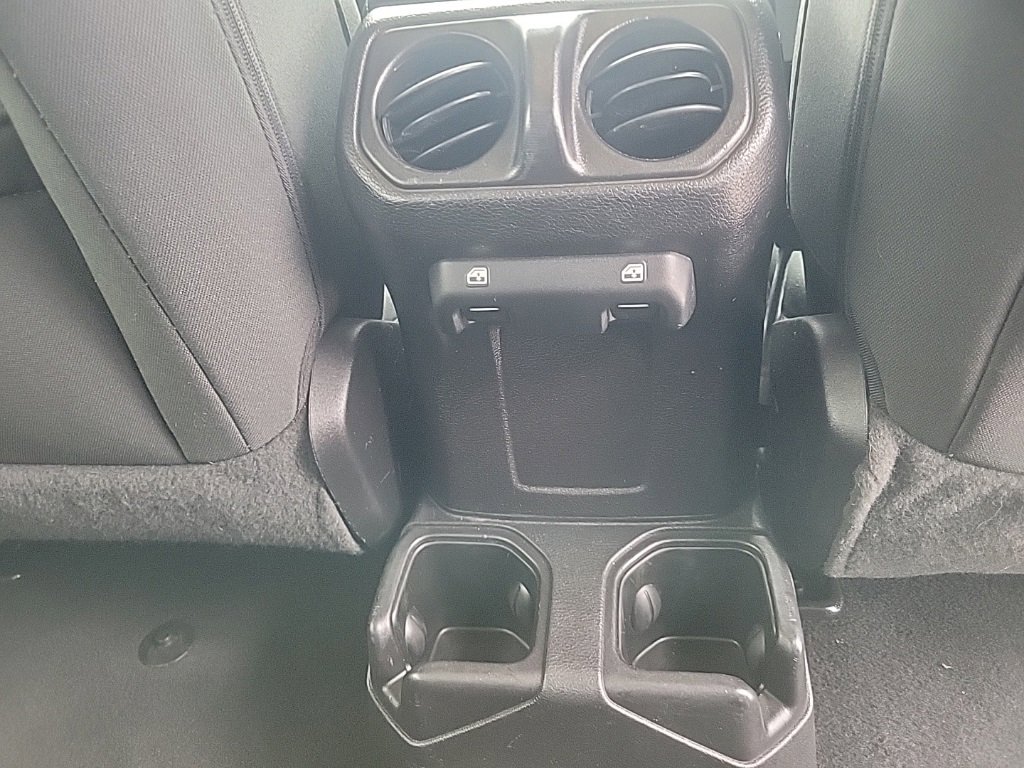 Used 2021 Jeep Wrangler Unlimited Sport image 25