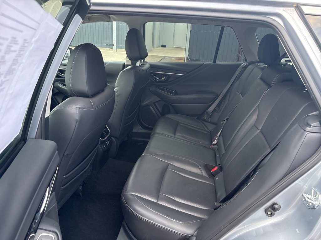 Used 2023 Subaru Outback Limited image 12