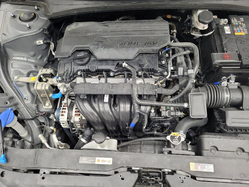 Used 2025 Hyundai Elantra SE FWD image 30