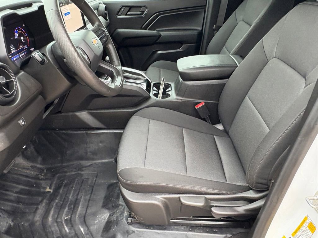 Used 2024 Chevrolet Colorado W/T w/ Safety Package image 30