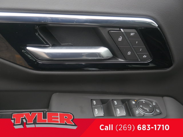 New 2026 Chevrolet Tahoe Premier w/ Sun And Tow Package AWD/4WD image 23
