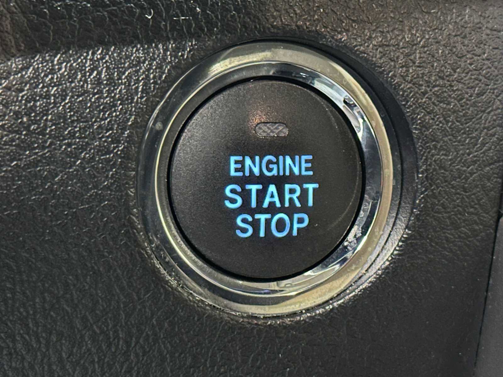 Used 2019 Toyota 4Runner Limited AWD/4WD image 19