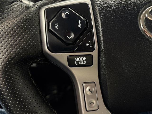Used 2022 Toyota 4Runner TRD Sport AWD/4WD image 14