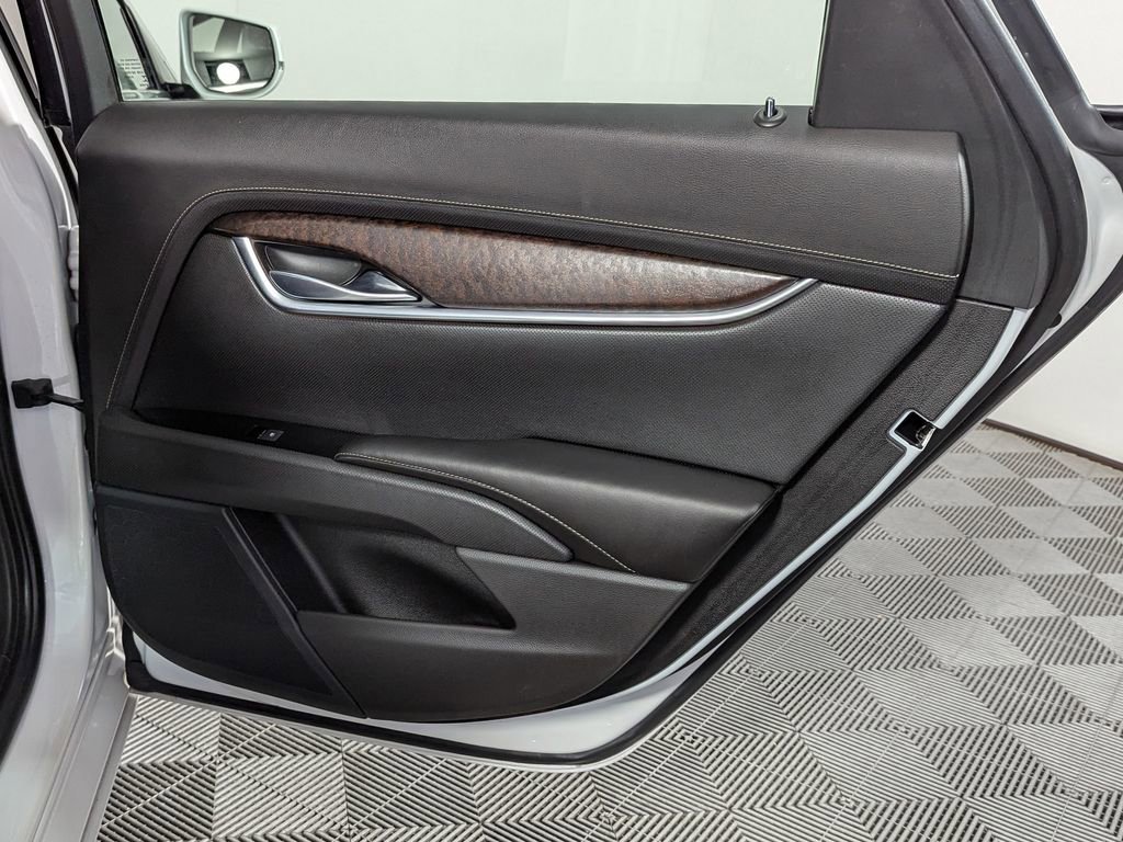 Used 2019 Cadillac XTS Luxury image 42