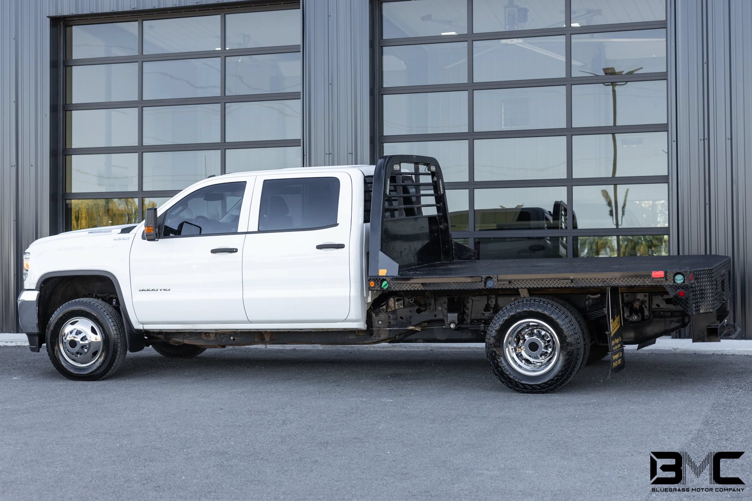 Used 2017 GMC Sierra 3500 4x4 Crew Cab w/ Sierra Convenience Package image 5