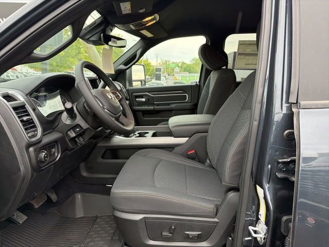 New 2026 RAM 2500 Big Horn AWD/4WD image 14