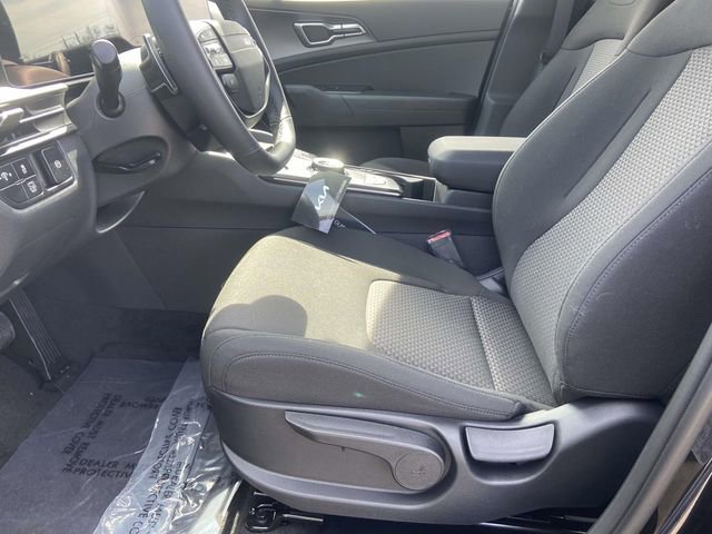 New 2026 Kia Sportage LX FWD image 10