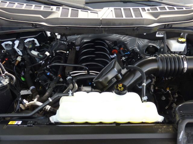 Used 2024 Ford F150 XLT w/ Tow/Haul Package image 11