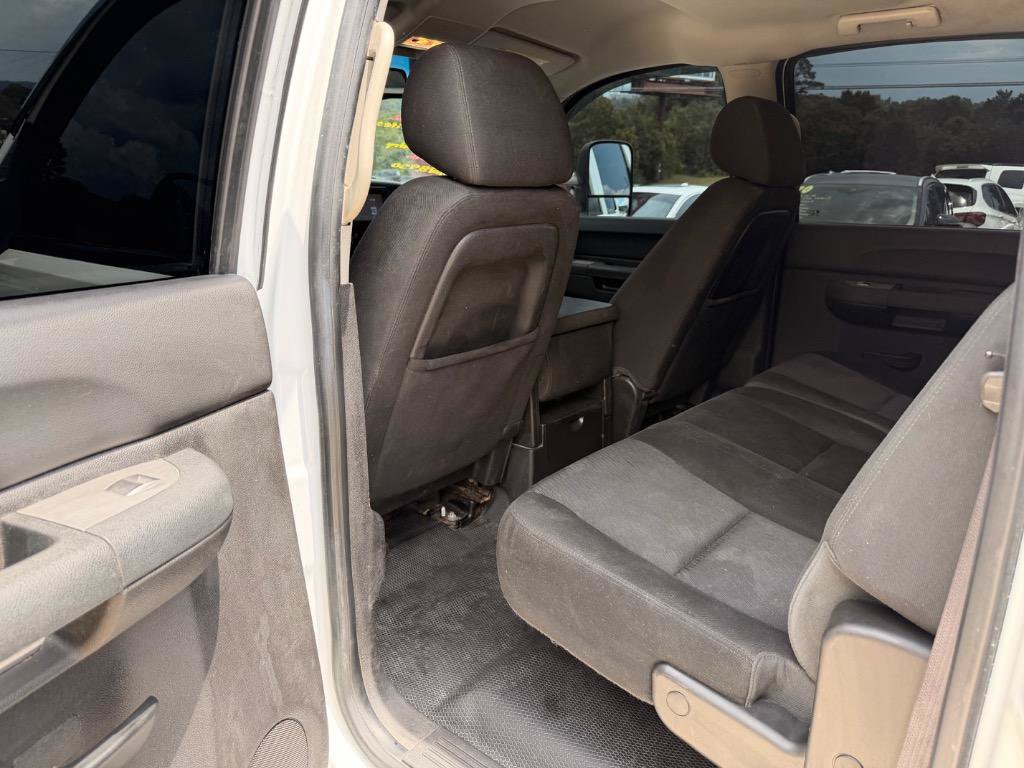 Used 2014 Chevrolet Silverado 2500 LT AWD/4WD image 6