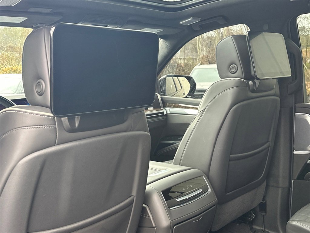 Used 2025 Cadillac Escalade Sport Platinum image 22