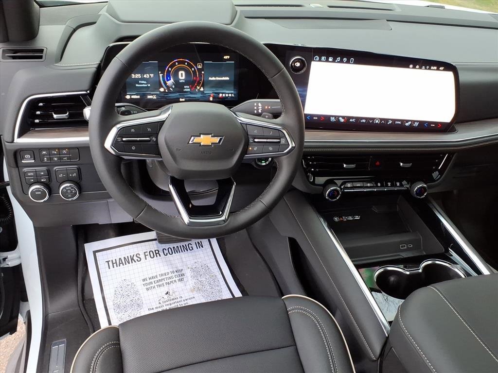 New 2026 Chevrolet Suburban Premier image 19