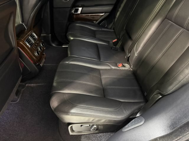 Used 2014 Land Rover Range Rover Supercharged AWD/4WD image 27