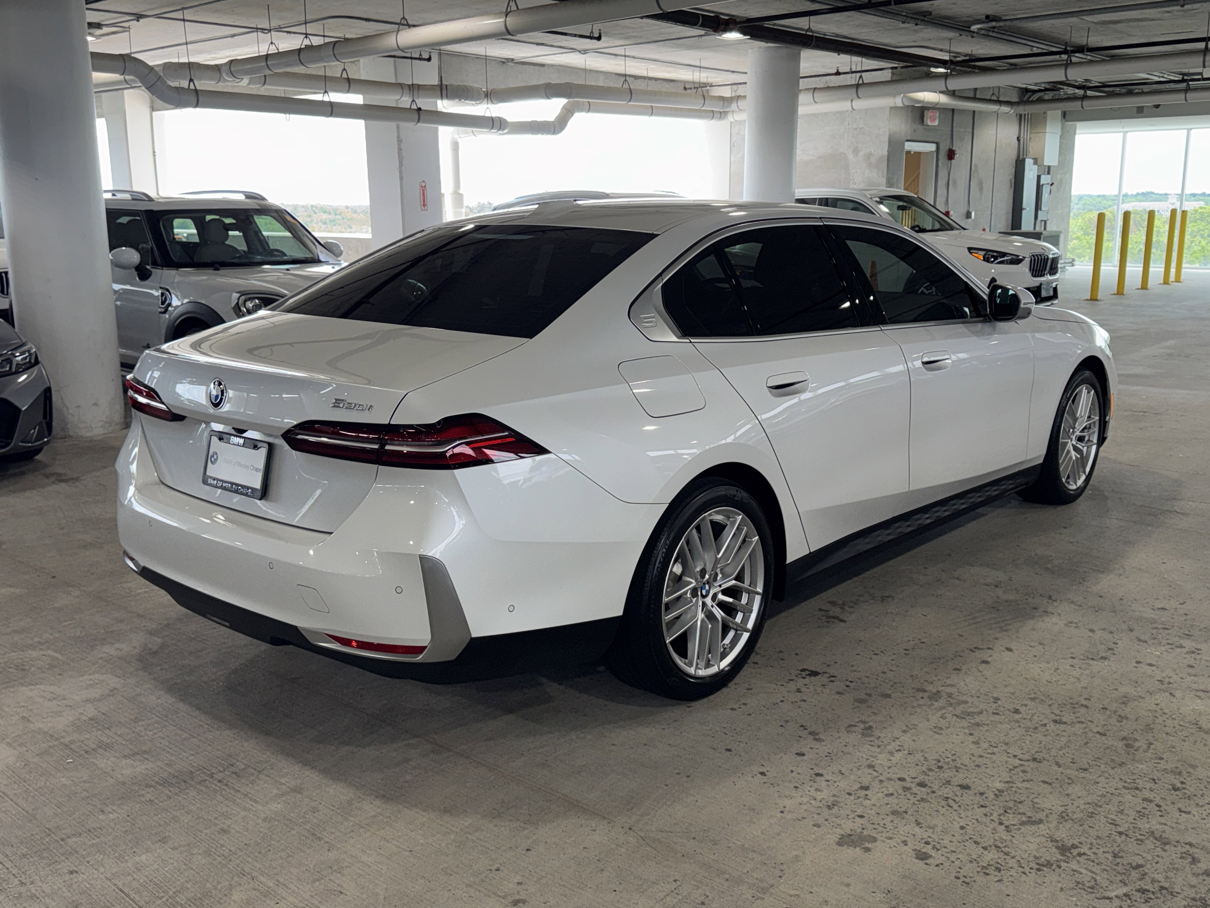 Used 2024 BMW 530i w/ Premium Package RWD image 8