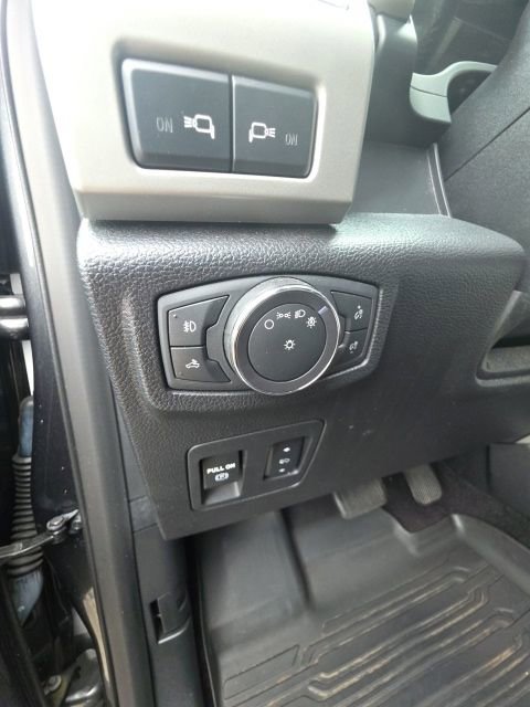 Used 2018 Ford F150 Lariat w/ Equipment Group 502A Luxury RWD image 7