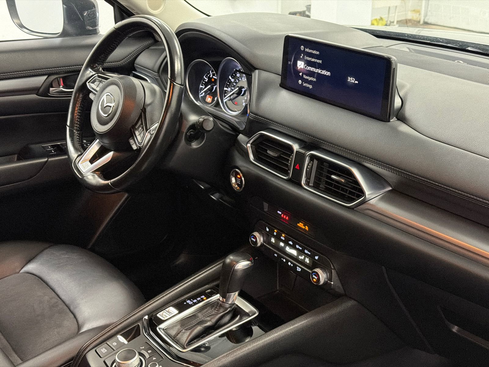 Used 2021 MAZDA CX-5 Touring image 9