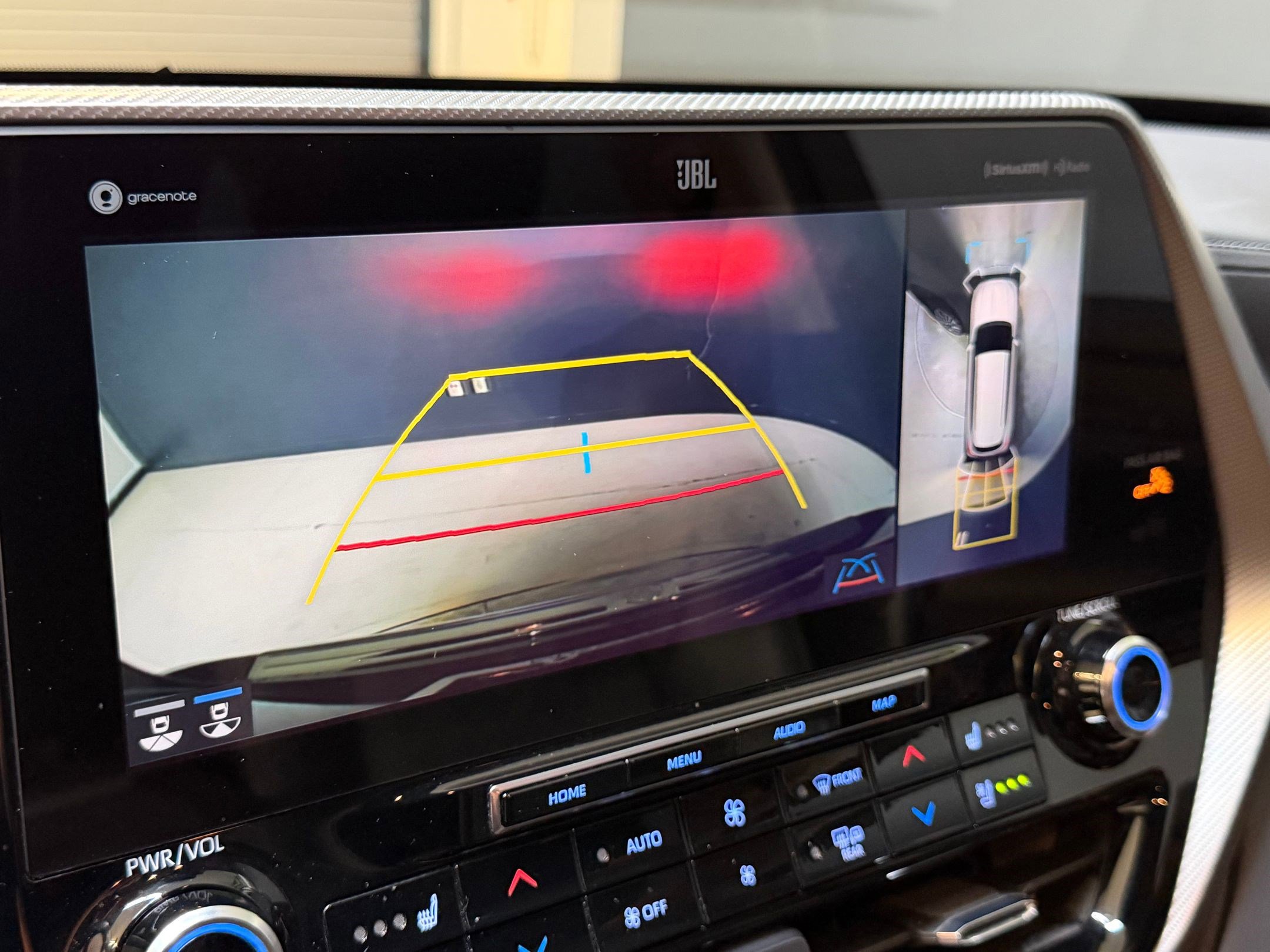 Used 2021 Toyota Highlander Platinum image 30