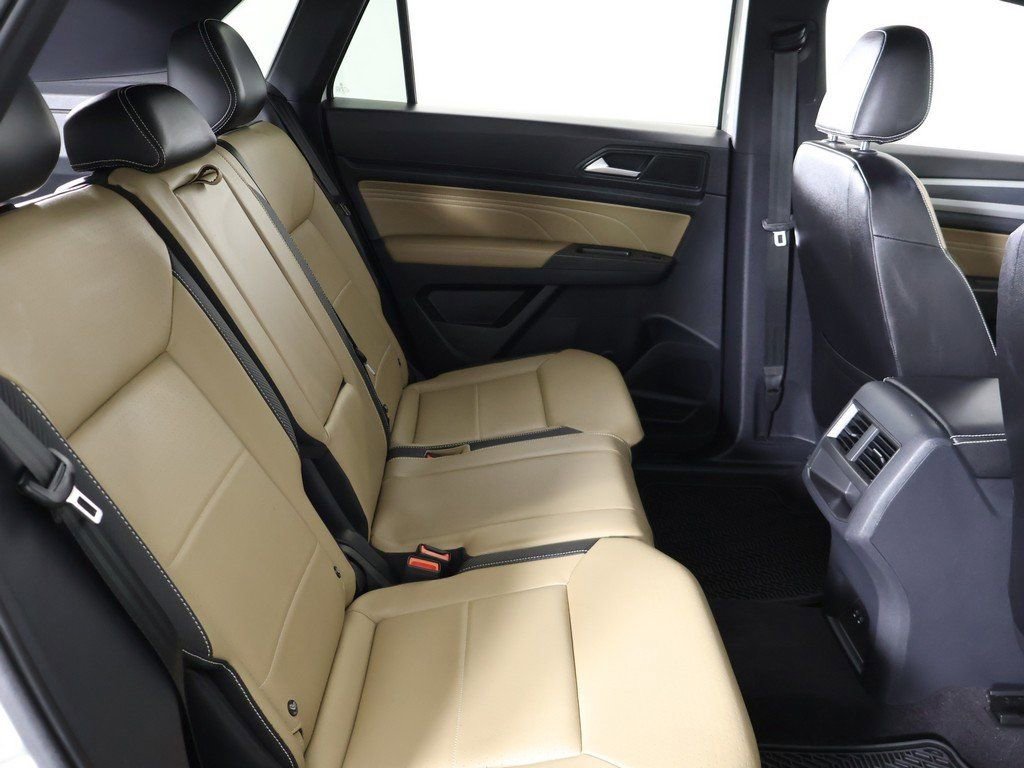 Used 2022 Volkswagen Atlas Cross Sport SE image 34