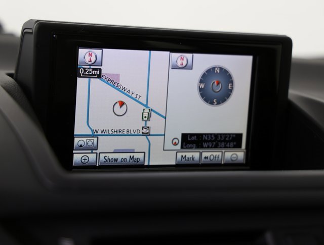 Used 2012 Lexus CT 200h Premium image 17