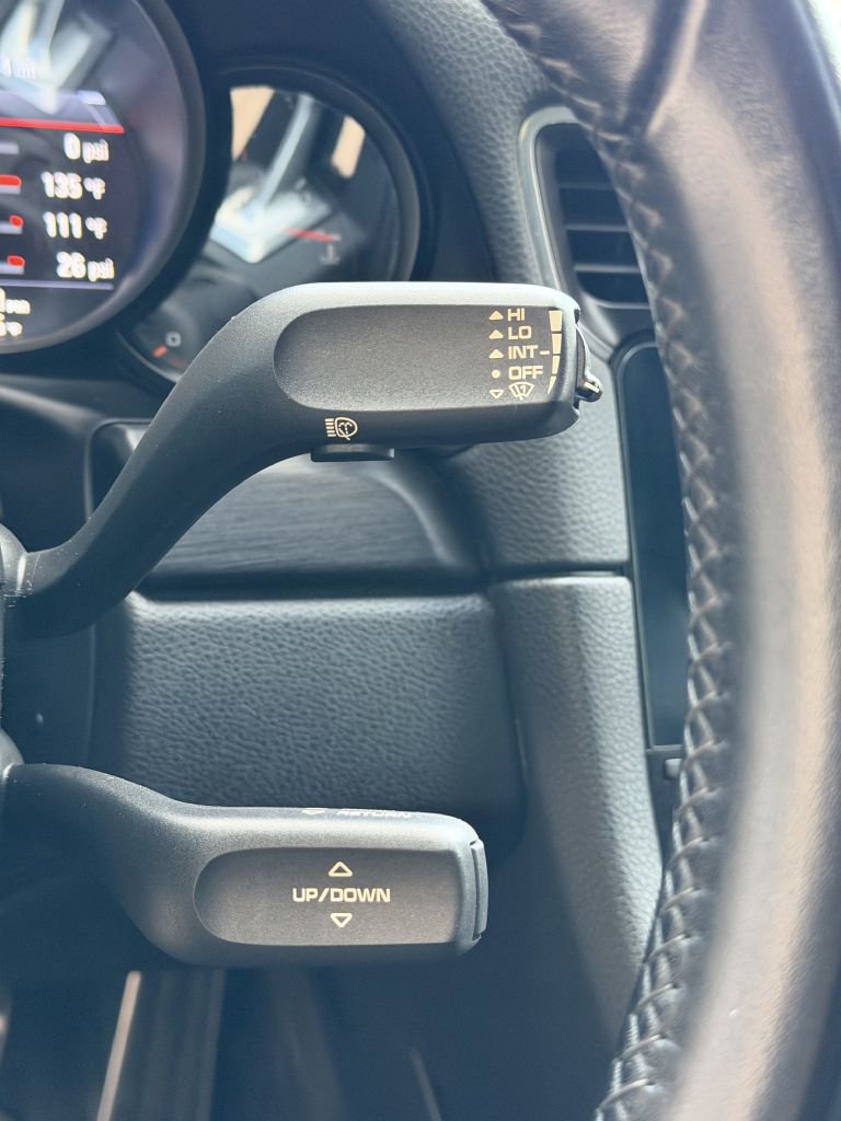 Used 2018 Porsche 911 Carrera GTS image 38