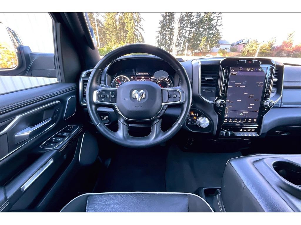Used 2023 RAM 1500 Laramie AWD/4WD image 5