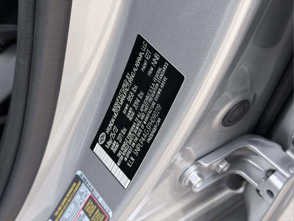 Used 2023 Hyundai Elantra Limited FWD image 27