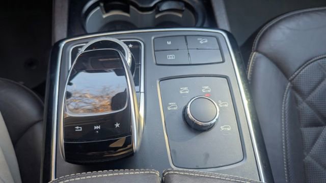 Used 2018 Mercedes-Benz GLE 350 4MATIC image 37