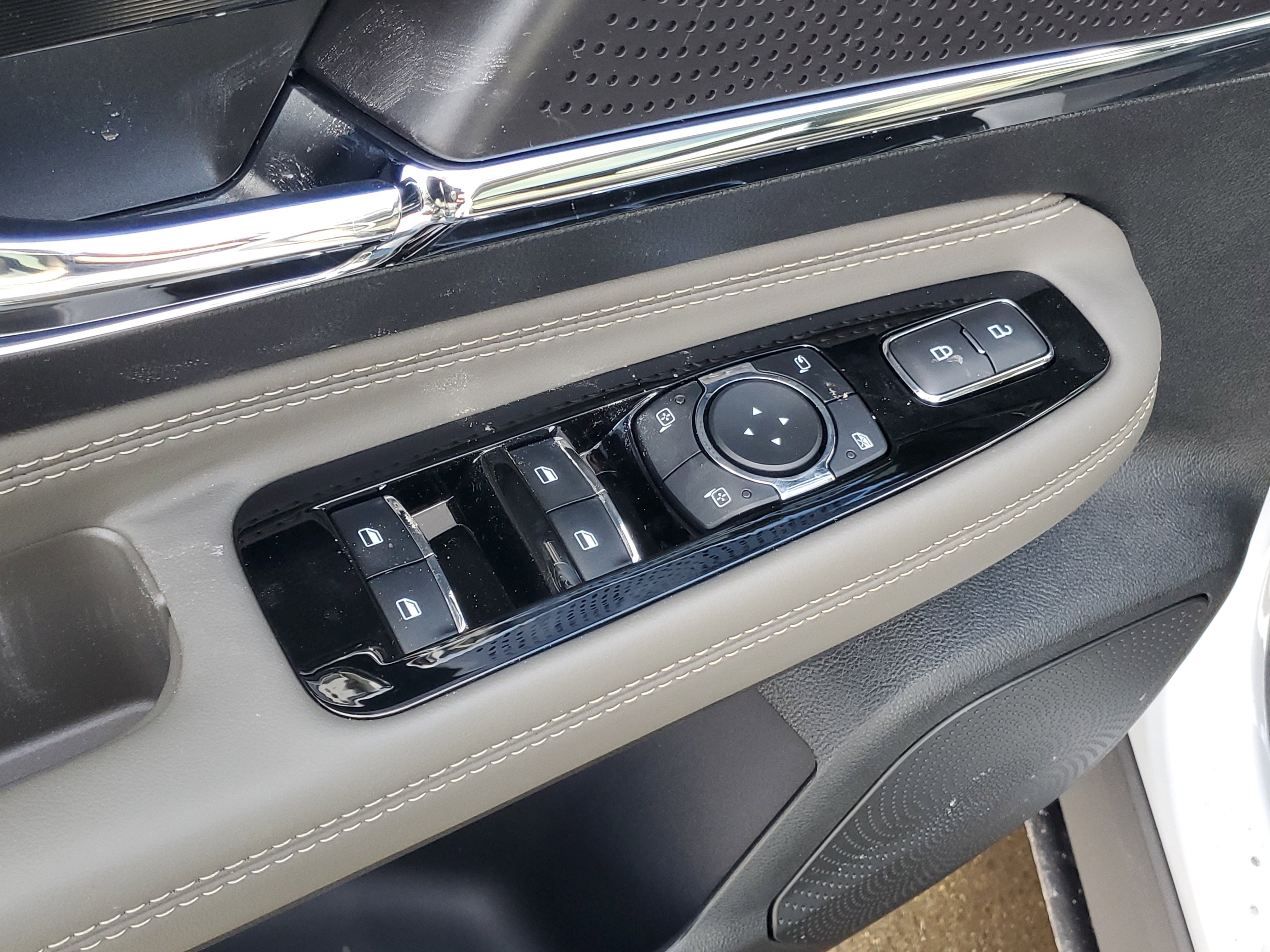 New 2026 Lincoln Corsair Premiere image 10