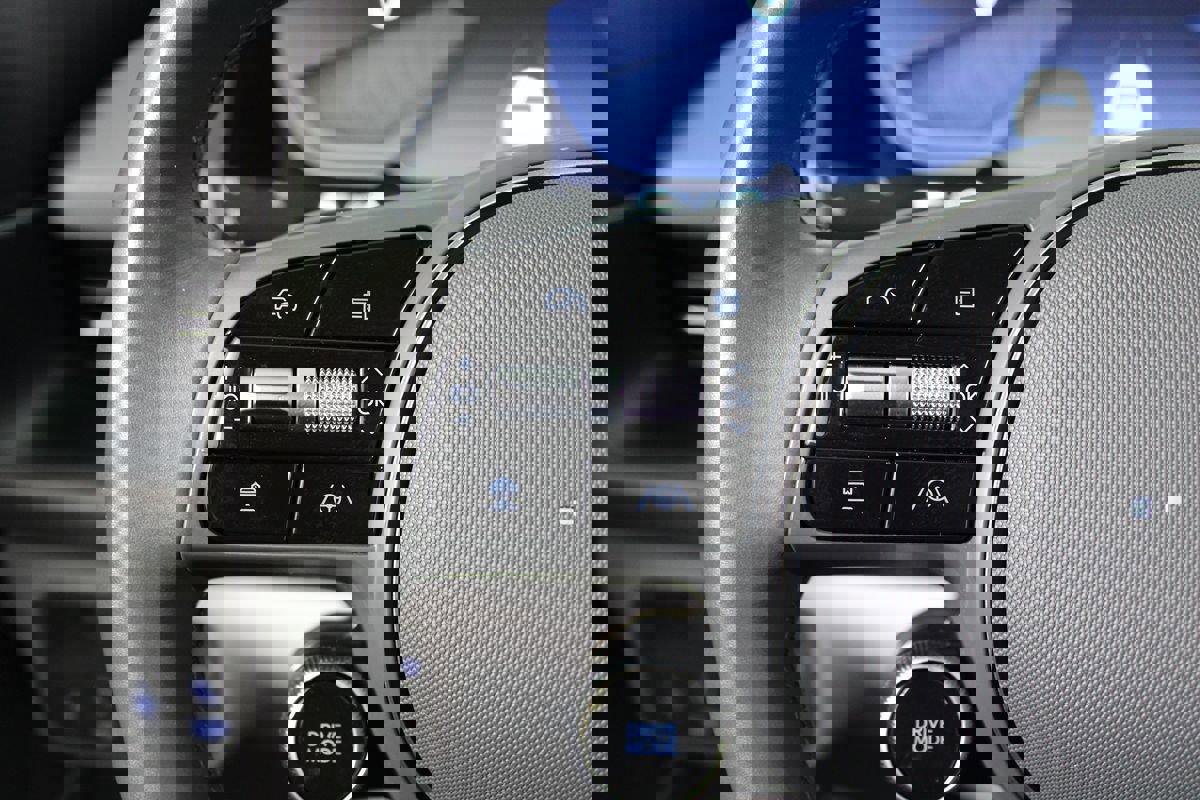 Used 2024 Hyundai Ioniq 6 Limited image 8