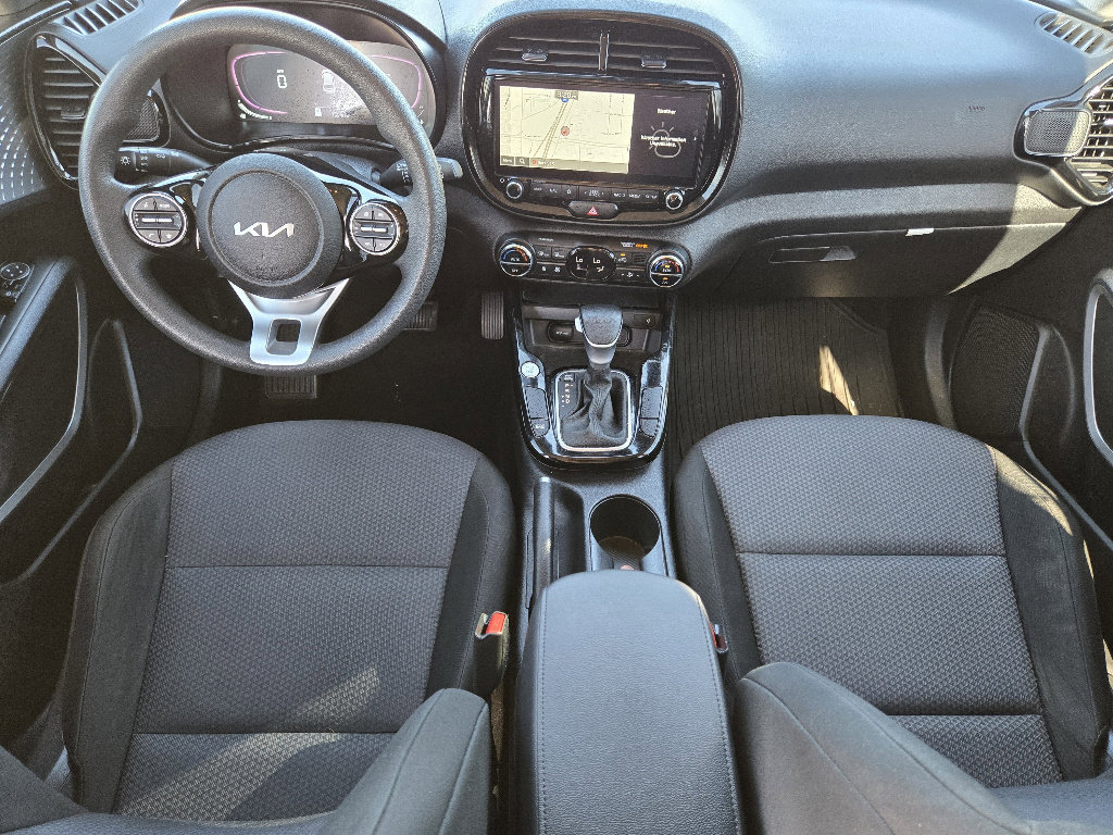 Used 2024 Kia Soul S image 5