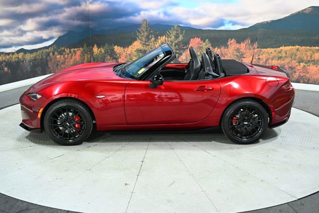 Used 2023 MAZDA MX-5 Miata Club w/ Brembo/BBS Recaro Package image 4