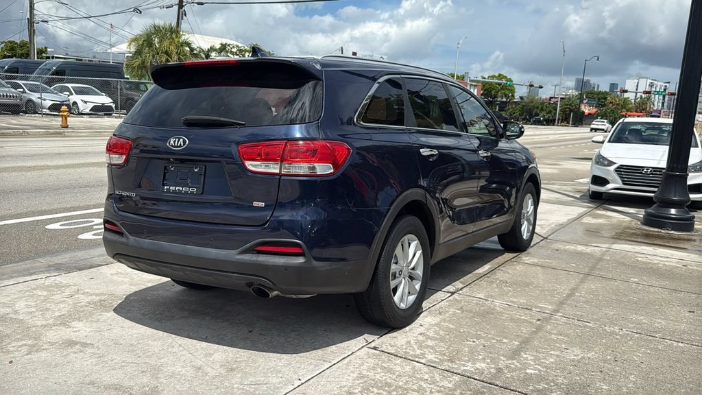 Used 2018 Kia Sorento FWD image 14