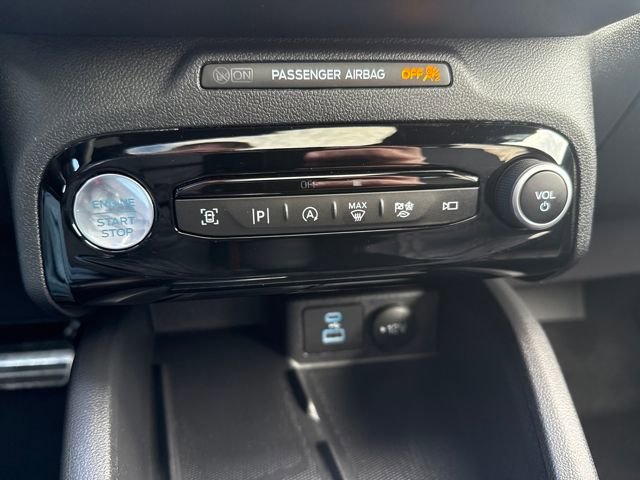 Used 2023 Ford Escape ST-Line Elite w/ Premium Technology Package image 30