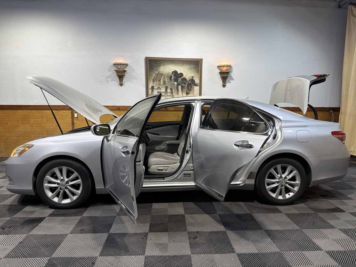 Used 2010 Lexus ES 350 image 12