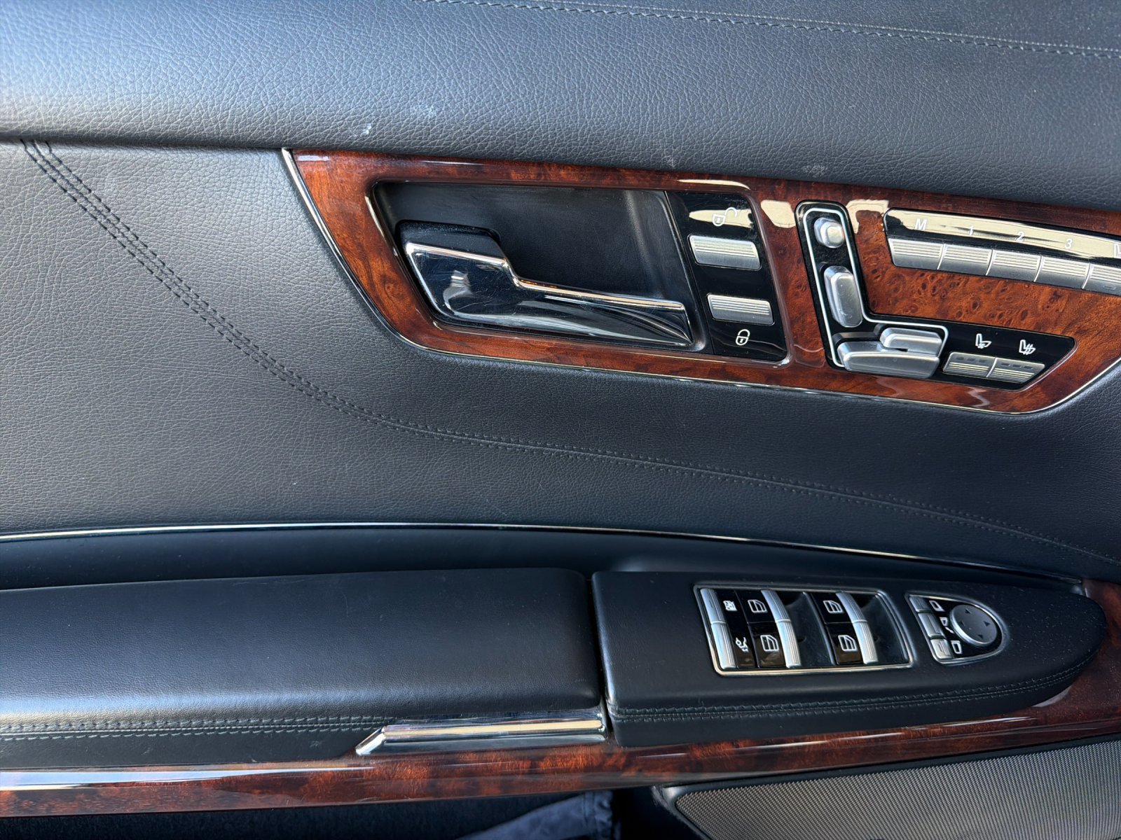 Used 2013 Mercedes-Benz CL 550 4MATIC image 10